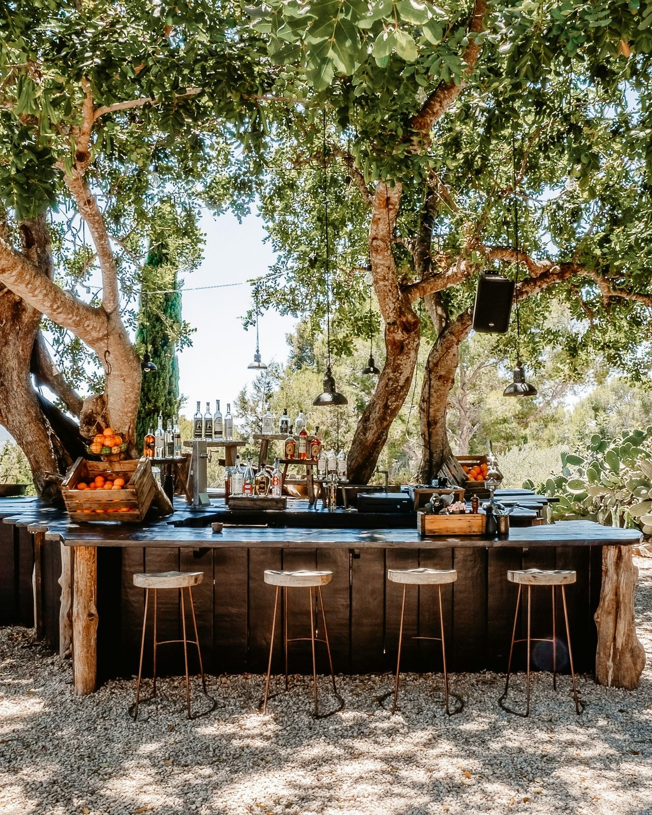 Outdoor cocktail bar prepared for a luxury private event in the Riviera Maya with full hospitality service.